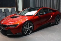 Siêu xe BMW i8 “rực lửa” của dân chơi Abu Dhabi