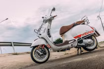 Piaggio Vespa GTS 150 tinh tế với bản độ “full option“