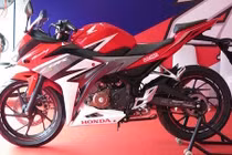 Honda CBR150R 2016 giá chỉ 53,8 triệu đồng có gì hot?