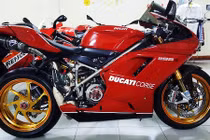 Siêu môtô tiền tỷ Ducati 1198S "độ hết bài” tại VN