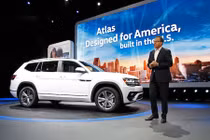 Volkswagen Atlas “chốt giá” 677 triệu đấu Ford Explorer