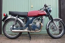 Honda 67 lên đời động cơ Kawasaki 250cc "siêu mạnh"