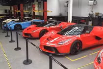 Đại gia Thượng Hải “show hàng” dàn siêu xe giá trăm tỷ