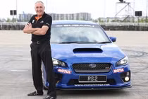 Stunter Russ Swift sắp “làm xiếc” với xe Subaru tại Hà Nội