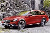 Mercedes E-Class bản địa hình chốt giá 1,41 tỷ 