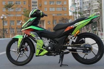 Xế nổ Honda Winner 150 "không đụng hàng" tại Hà Nội