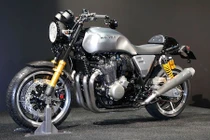 Honda ra mắt CB1100 cafe racer “đấu” Triumph Thruxton?