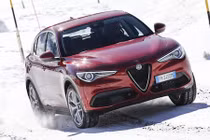 Cận cảnh crossover Alfa Romeo Stelvio “đấu" Mercedes GLC