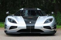 Siêu xe “hàng khủng” Koienigsegg One:1 đầu tiên giá 136 tỷ