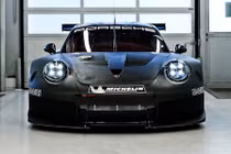 Porsche 911 RSR 2017 tham vọng thống trị đường đua