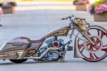 Harley-Davidson Street Glide độ Bagger “siêu mạnh, siêu độc“