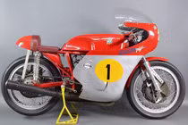 Môtô cổ MV Agusta 500 “hàng nhái” thét giá hơn 6 tỷ 