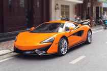 Xe tiền tỷ McLaren 570S vừa "đập thùng" đã dạo phố Hà Nội