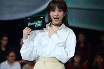 Hari Won nói chưa rõ tiếng Việt vẫn đắt show MC... coi thường khán giả