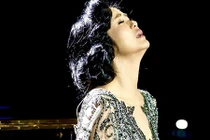 Hồng Nhung phản ứng ra sao sau thông tin chồng cũ lấy vợ mới?