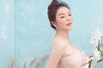 Lý Nhã Kỳ tung ảnh gợi cảm, nói chuyện đám cưới cận Tết