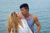 Ngân 98 tình tứ bên Lương Bằng Quang mặc scandal lộ clip nóng