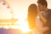 Bói tình yêu 12 cung hoàng đạo năm 2019: Lãng mạn hay đau khổ? 