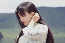 Nhan sắc của “tiên nữ” Lý Tử Thất bị đồn thu nhập 160 tỷ/năm