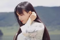 Nhan sắc của “tiên nữ” Lý Tử Thất bị đồn thu nhập 160 tỷ/năm