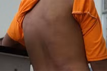 Công an vào cuộc vụ 4 anh chị em nghi bị ông nội bạo hành