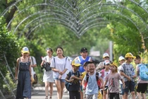 Từ làng nghèo, nay giàu có “đổi đời”, mỗi người thu nhập hơn 200 triệu/năm