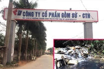 Sốc: Dầu bẩn đổ vào nước sạch sông Đà được dùng để... bẫy chuột!