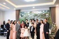 Gia đình chồng khen cô dâu Đông Nhi "tuyệt vời" trong lễ ăn hỏi