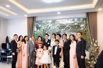 Gia đình chồng khen cô dâu Đông Nhi "tuyệt vời" trong lễ ăn hỏi