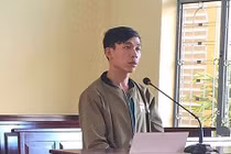 Dâm ô trẻ em, “gã hàng xóm” lãnh án 12 tháng tù giam