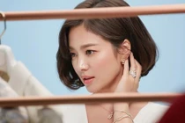 Song Hye Kyo khoe ảnh xinh đẹp sau ồn ào hôn nhân