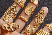 Giá vàng hôm nay: Vàng trang sức nhộn nhịp ngày 20/10