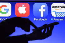 Facebook phải gỡ bỏ 215 fanpage vi phạm pháp luật Việt Nam