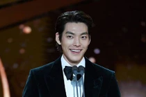 Hình ảnh rạng rỡ của Kim Woo Bin sau 2 năm điều trị ung thư