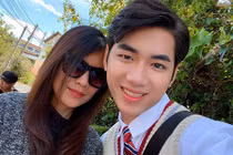 K-ICM và mẹ nuôi thân ra sao trước nghi vấn lộ ảnh phản cảm?