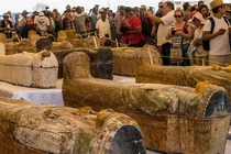 Ai Cập trưng bày 30 quan tài chứa xác ướp 3.000 năm còn nguyên vẹn