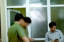 Vì sao Trưởng phòng Cảnh sát kinh tế dùng bằng cấp 3 giả suốt 23 năm mới bại lộ?