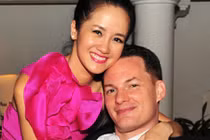 Chồng cũ ngoại quốc tái hôn, diva Hồng Nhung giờ ra sao?