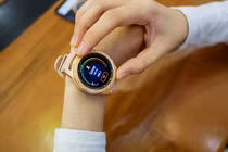 Đánh giá Galaxy Watch: gọn hơn, thêm nhiều chế độ tập luyện
