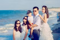 Lấy chồng Việt kiều rồi ở ẩn, “mỹ nhân ngư” Mỹ Lệ giờ ra sao? 