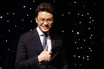 Soi đời tư của BTV Hữu Bằng đi chân trần khi dẫn sóng VTV