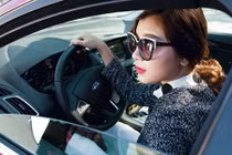 Mất ăn mất ngủ vì vợ thích học lái xe 