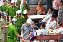 Đòi 'bồi dưỡng', một cán bộ trật tự đô thị giả bị bắt