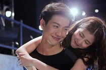 Lần đầu làm chuyện ấy, người yêu thở dài sườn sượt khi nhìn thấy điều lạ