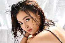 Ninh Dương Lan Ngọc mặc hở bạo khoe dáng nuột 