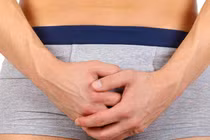 Quý ông nhập viện vì “cậu nhỏ” cương cứng suốt nhiều giờ liền