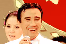 Người phụ nữ bên cạnh Quyền Linh từ nghèo khó đến thành đạt 