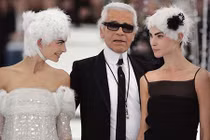 Nhìn lại sự nghiệp lừng lẫy của huyền thoại thời trang Karl Lagerfeld