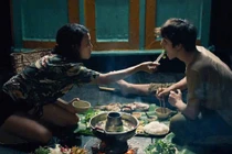 Soi cảnh nóng khiến phim của Phan Đăng Di bị hoãn chiếu trên HBO, gắn mác 21+