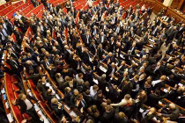 Thượng viện Ukraine không thông qua cuộc trưng cầu dân ý 25/5